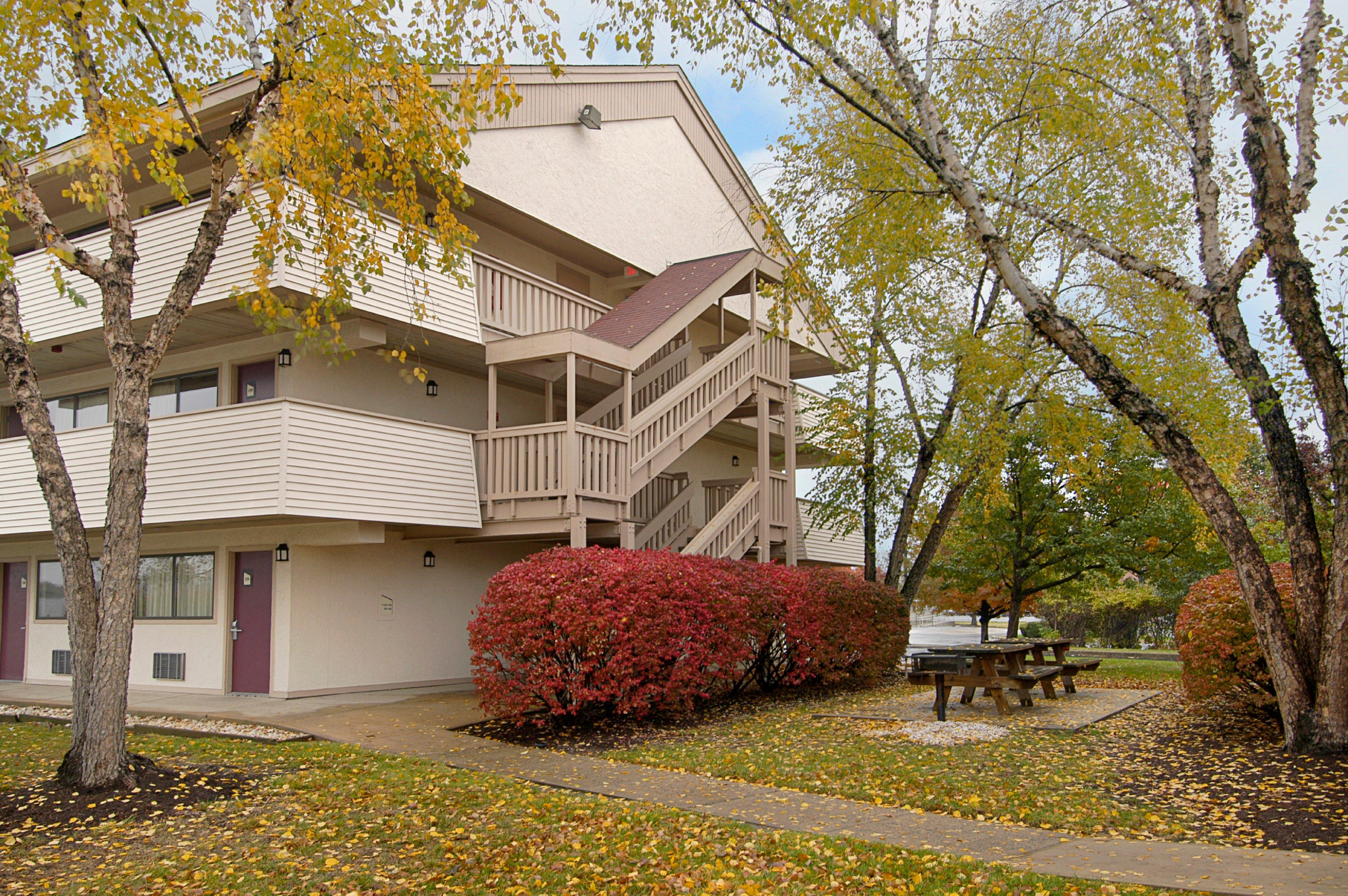 Red Roof Inn Plus+ Philadelphia Airport Есингтън Екстериор снимка