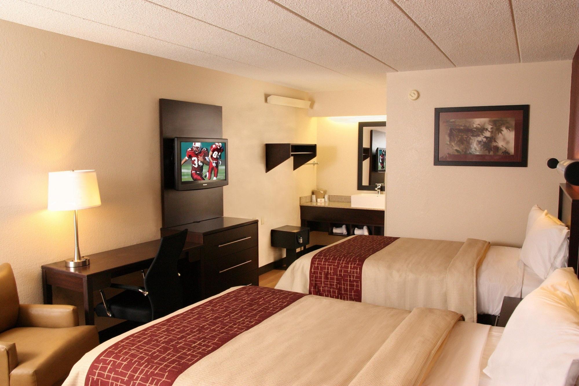 Red Roof Inn Plus+ Philadelphia Airport Есингтън Екстериор снимка