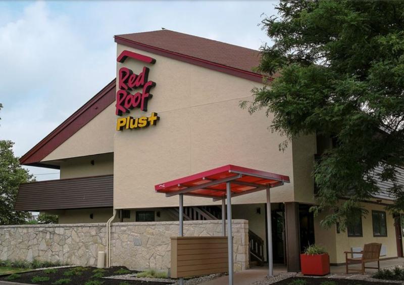 Red Roof Inn Plus+ Philadelphia Airport Есингтън Екстериор снимка